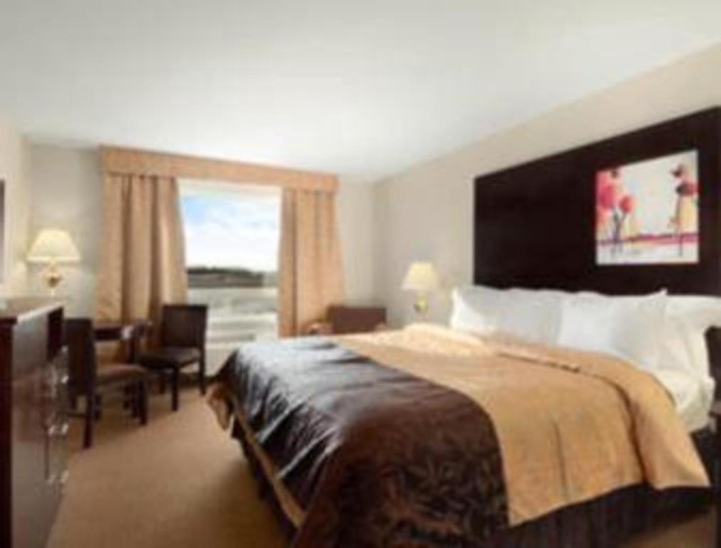 Super 8 By Wyndham Innisfail Dış mekan fotoğraf